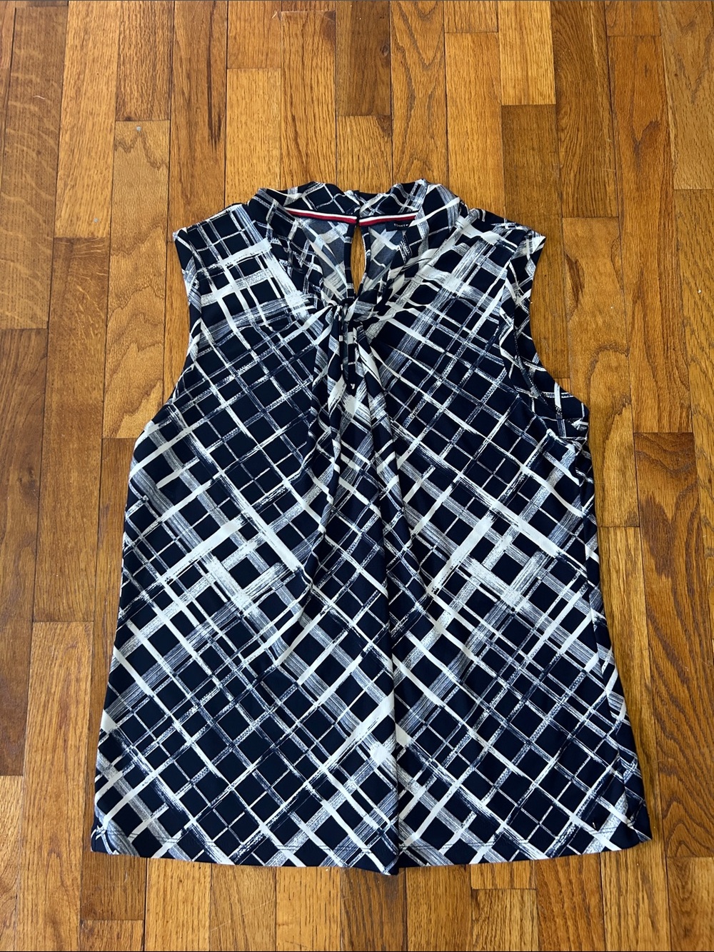 Tommy Hilfiger Navy and White Plaid Tie-Neck Sleeveless Top Size Large